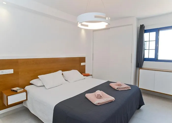 Luxury El Pueblo Апартаменты *