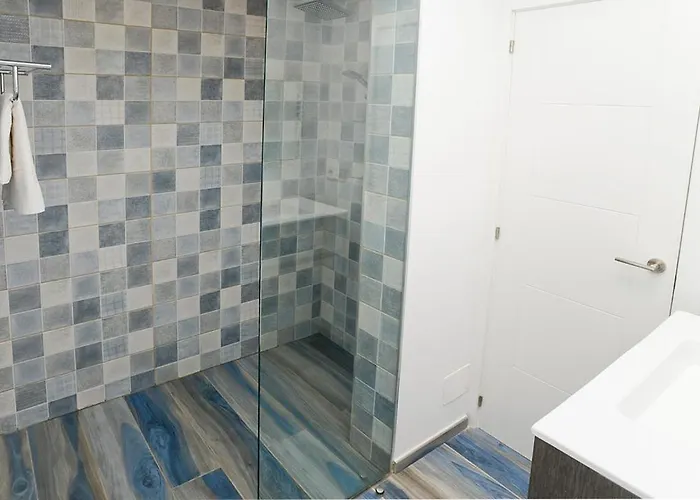 Luxury El Pueblo 公寓 *